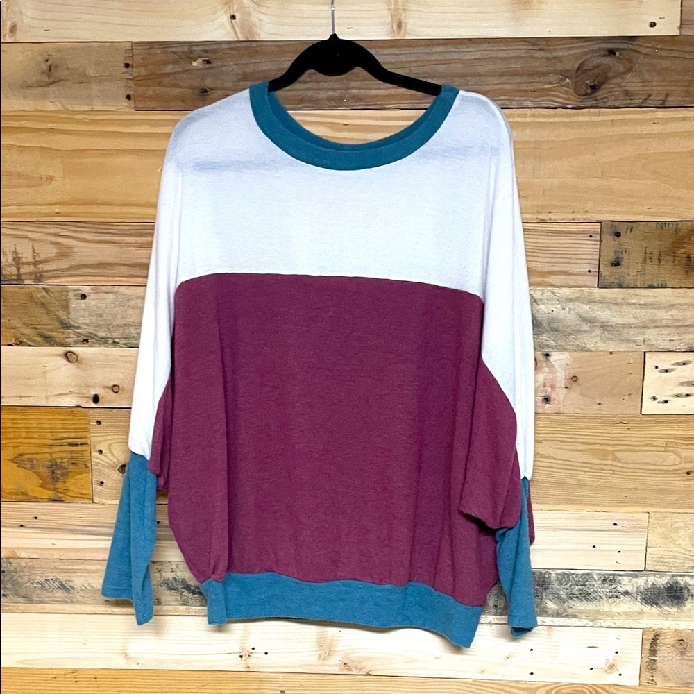 Size Large Soft Oversized Lightweight Colorblock Top - White, Burgundy, Blue